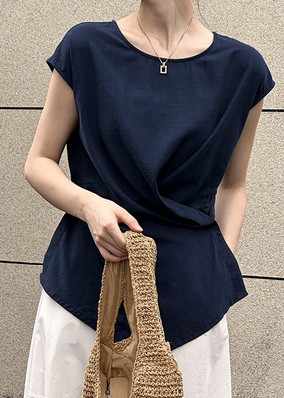 Effortlessly Elegant Top with a Timeless Design