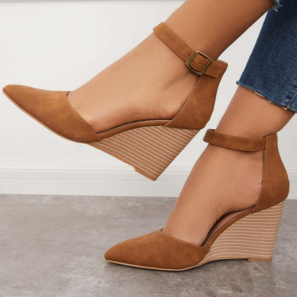 Graceful Orthopedic Pumps for Modern Look
