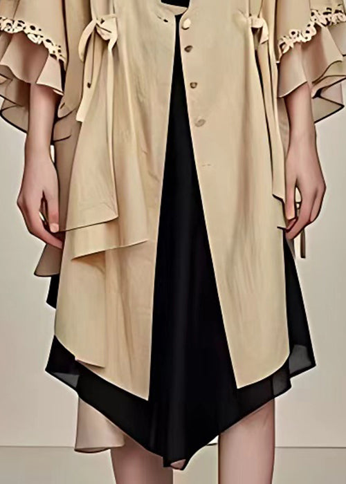 Well Tailored Coat with a Graceful Silhouette