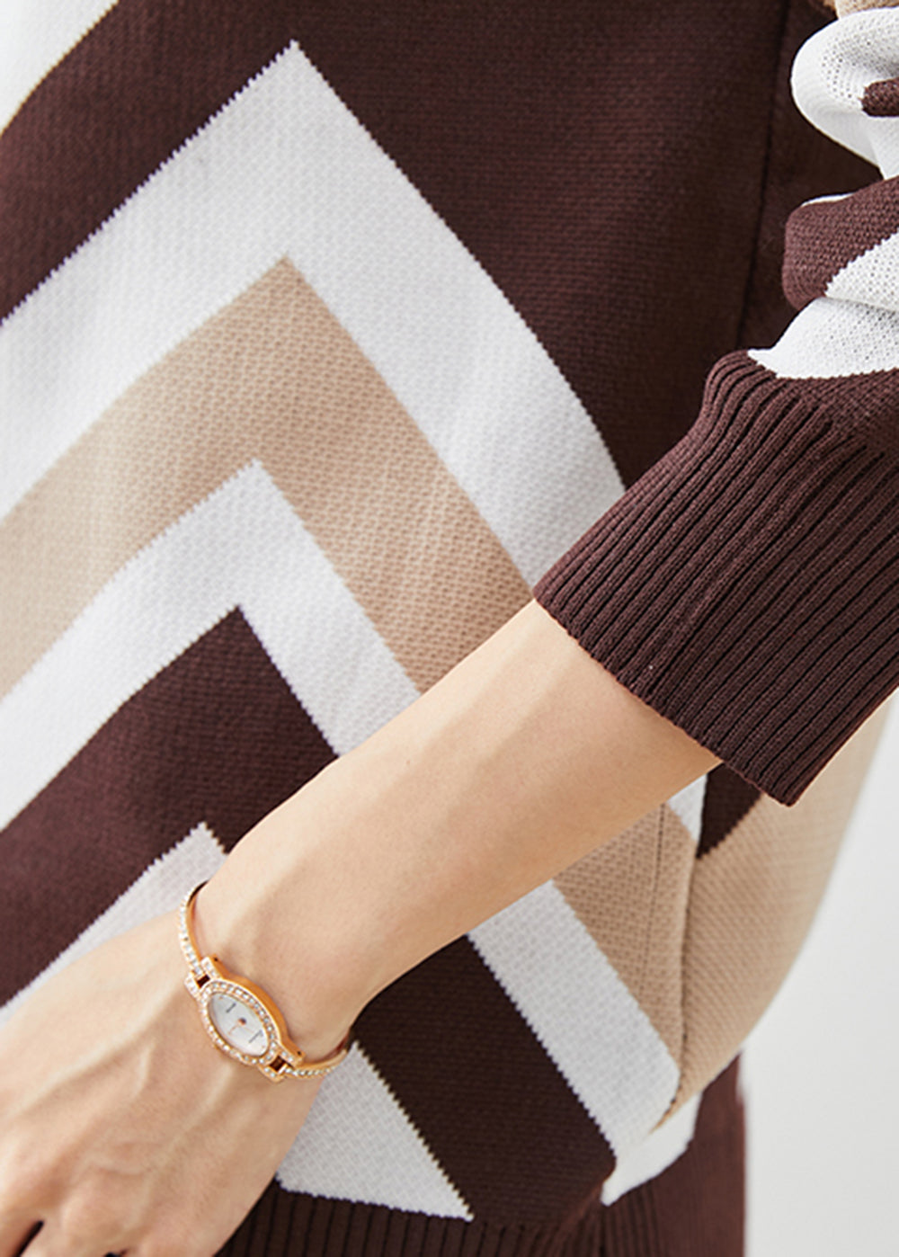 Elegantly Styled Sweater for Everyday Wear