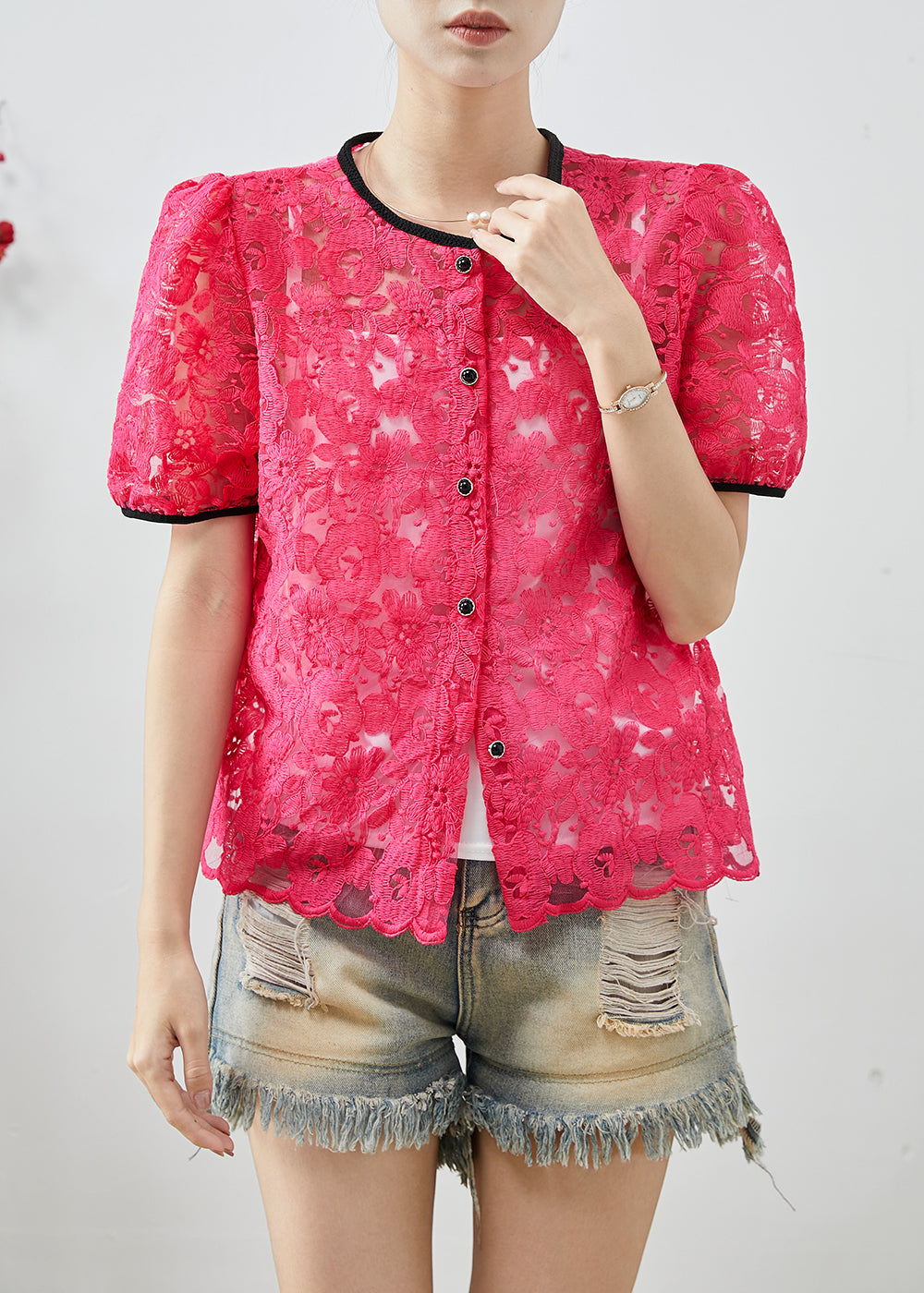 Sophisticated Blouse with a Clean Classic Look