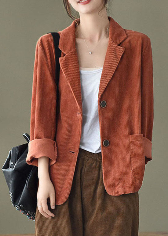 Well Tailored Coat with a Graceful Silhouette