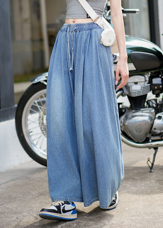 Effortlessly Elegant Pants with a Timeless Design