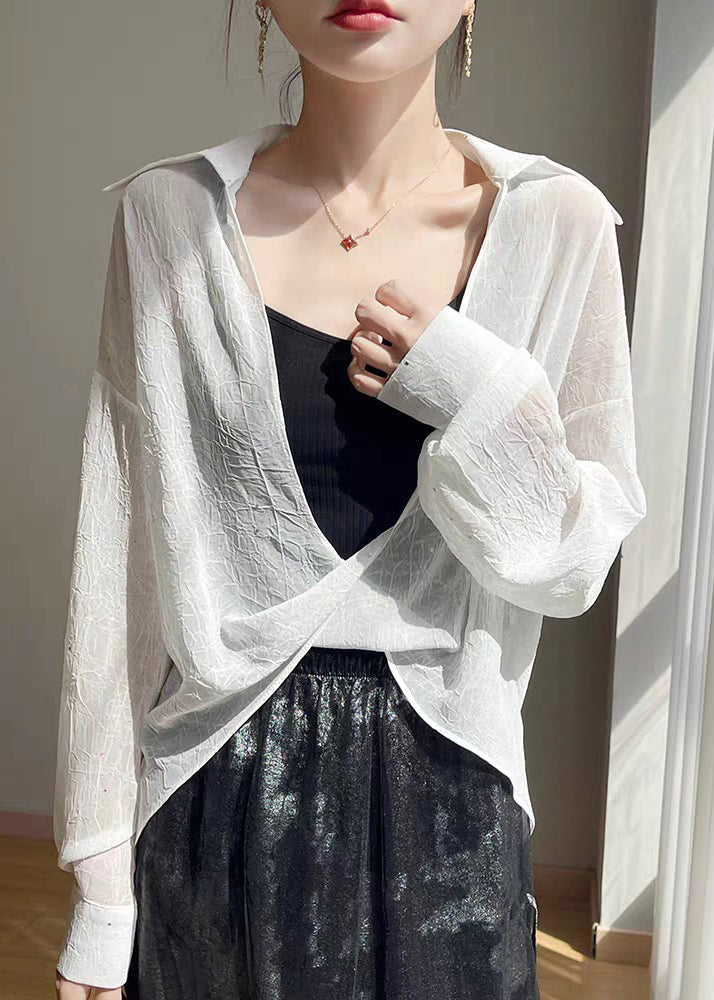 Effortlessly Elegant Blouse with a Timeless Design