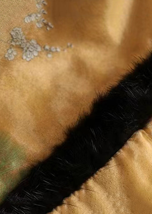 Gracefully Styled Coat for Any Occasion