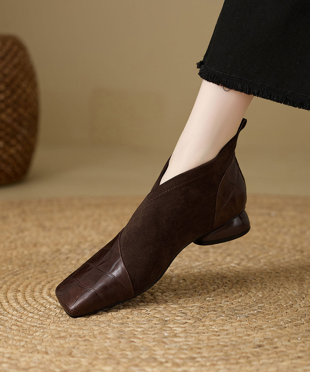 Graceful Orthopedic Boots for Modern Look