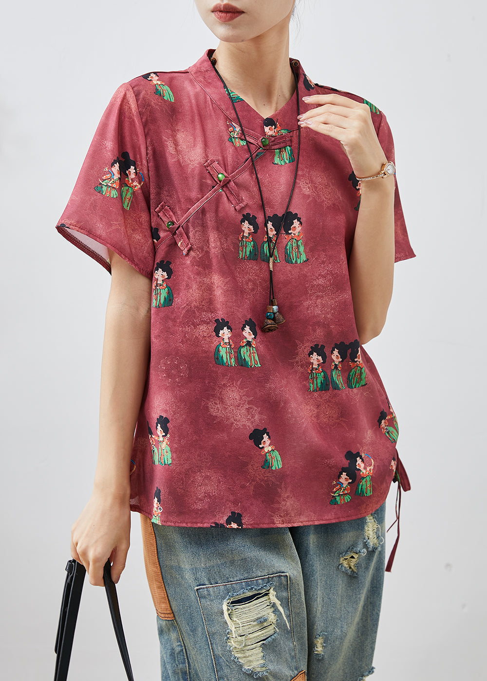 Effortlessly Elegant Shirt with a Timeless Design