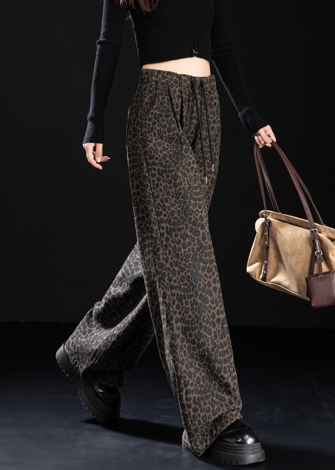 Elegantly Styled Pants for Everyday Wear