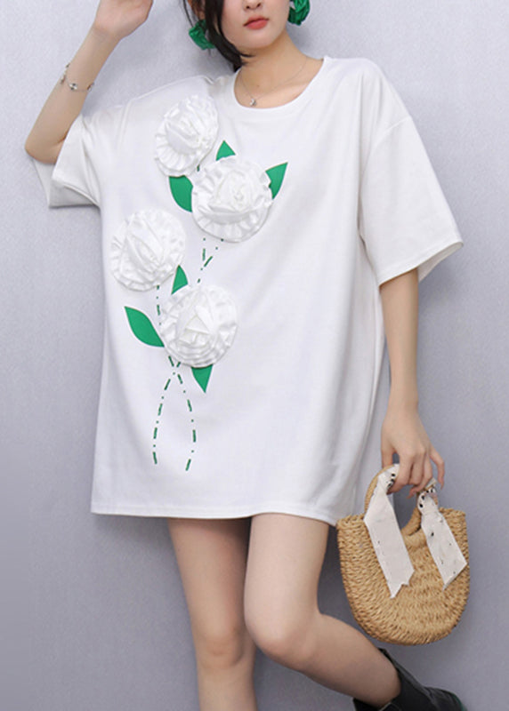 Effortlessly Elegant Top with a Timeless Design