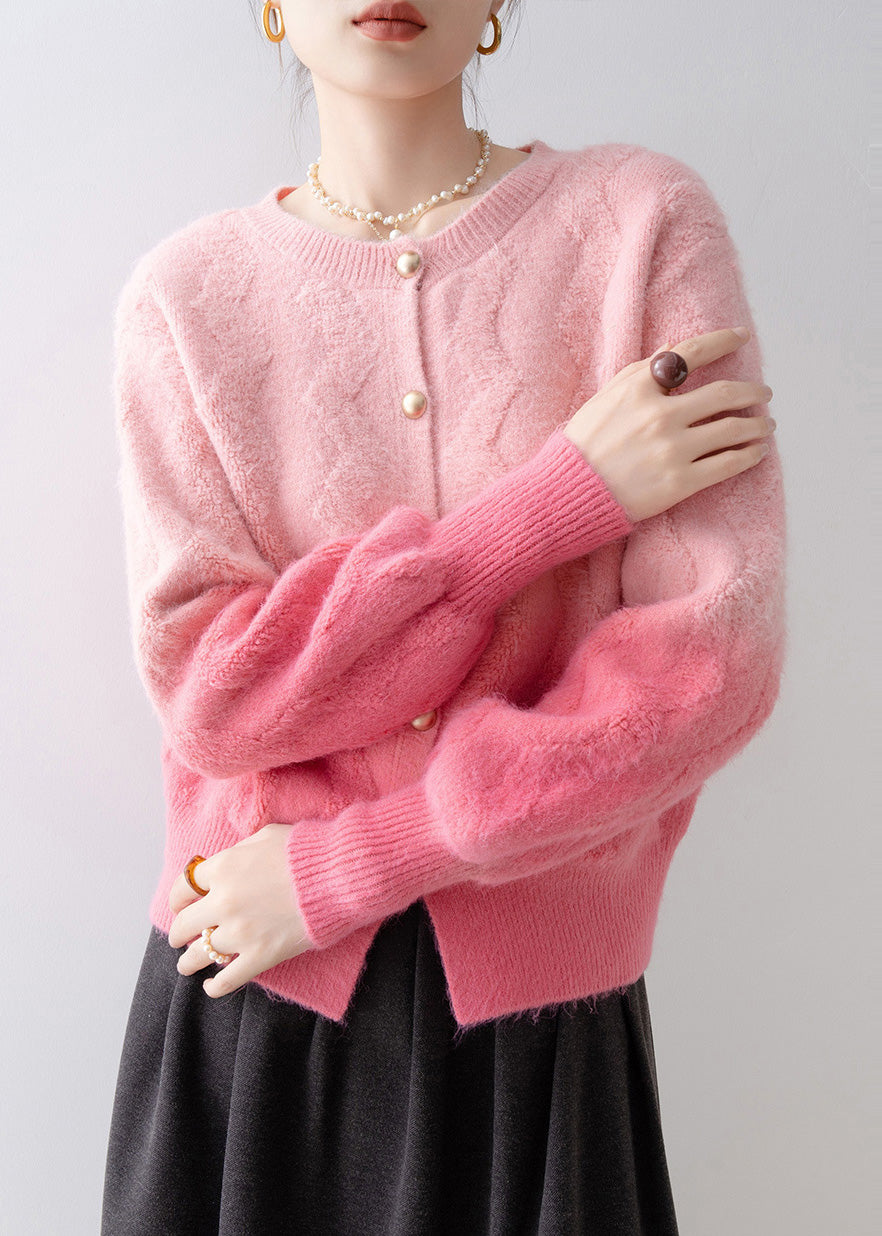 Classic Vintage Cardigan with a Flattering Fit