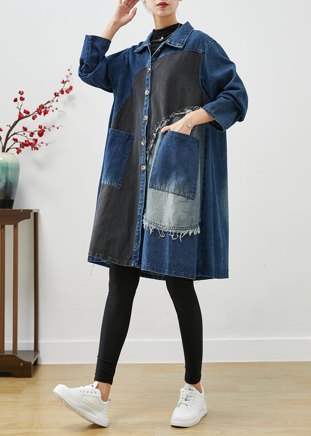Effortlessly Elegant Coat with a Timeless Design