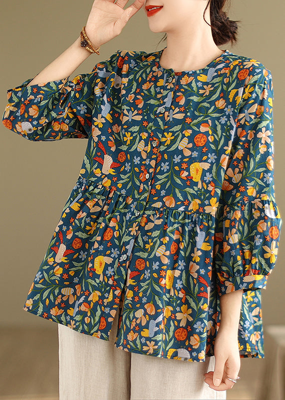 A Vintage Style Top with Delicate Timeless Details