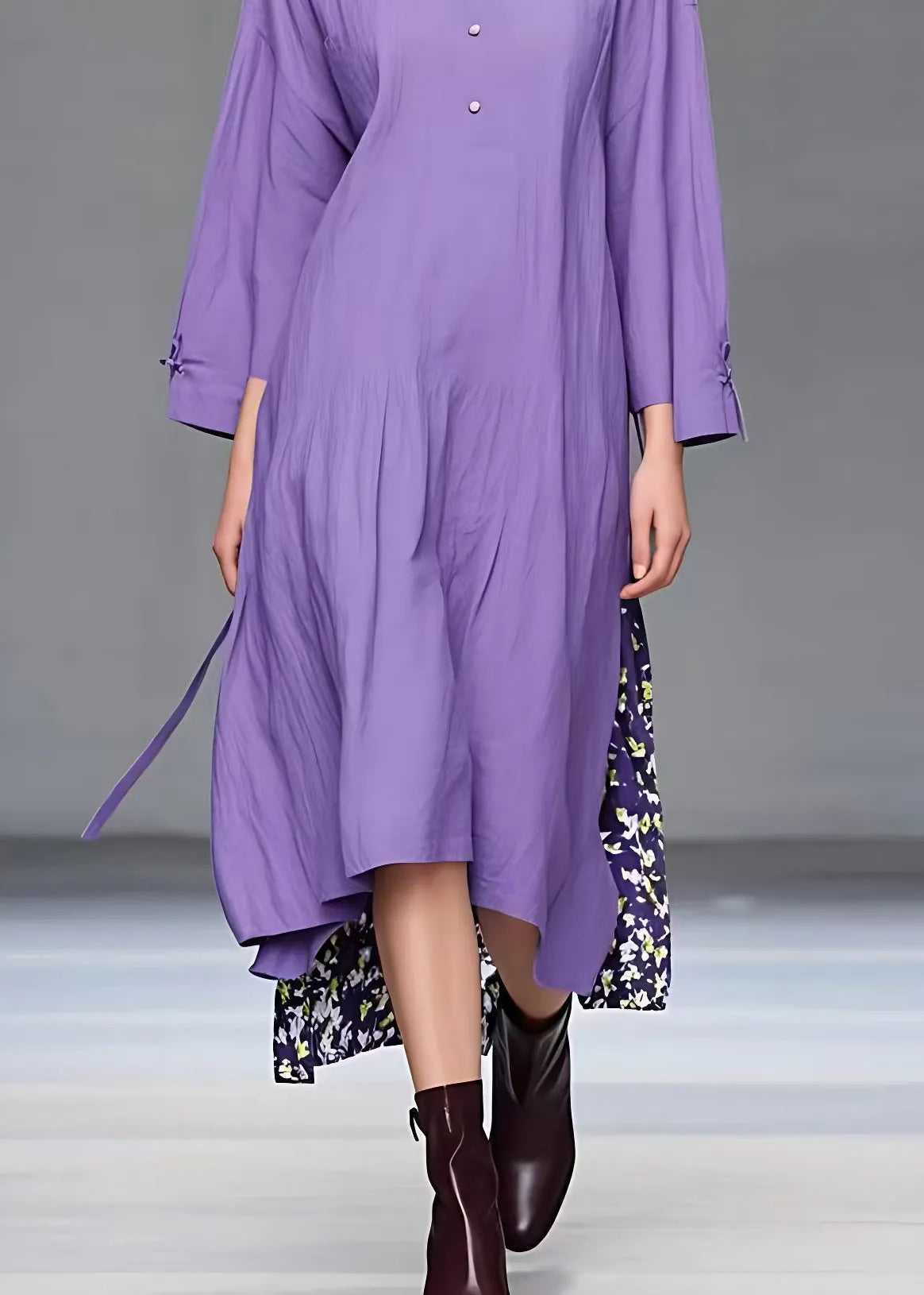 Beautifully Finished Dress in a Timeless Design