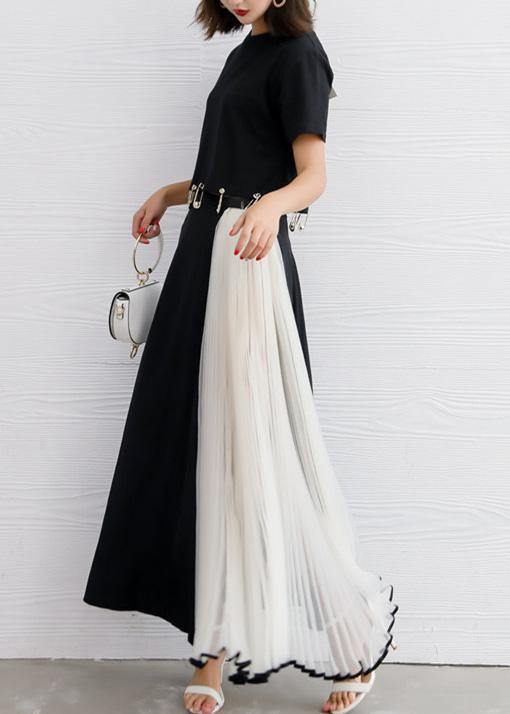 Gracefully Styled Garment for Any Occasion
