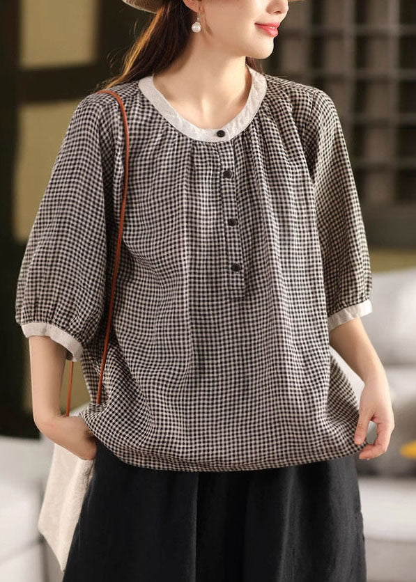 Effortlessly Elegant Top with a Timeless Design