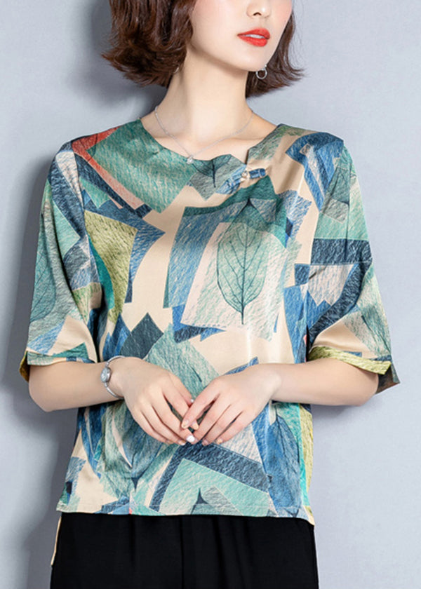 Polished Top with an Effortless Classic Look