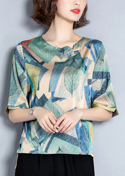 Polished Top with an Effortless Classic Look