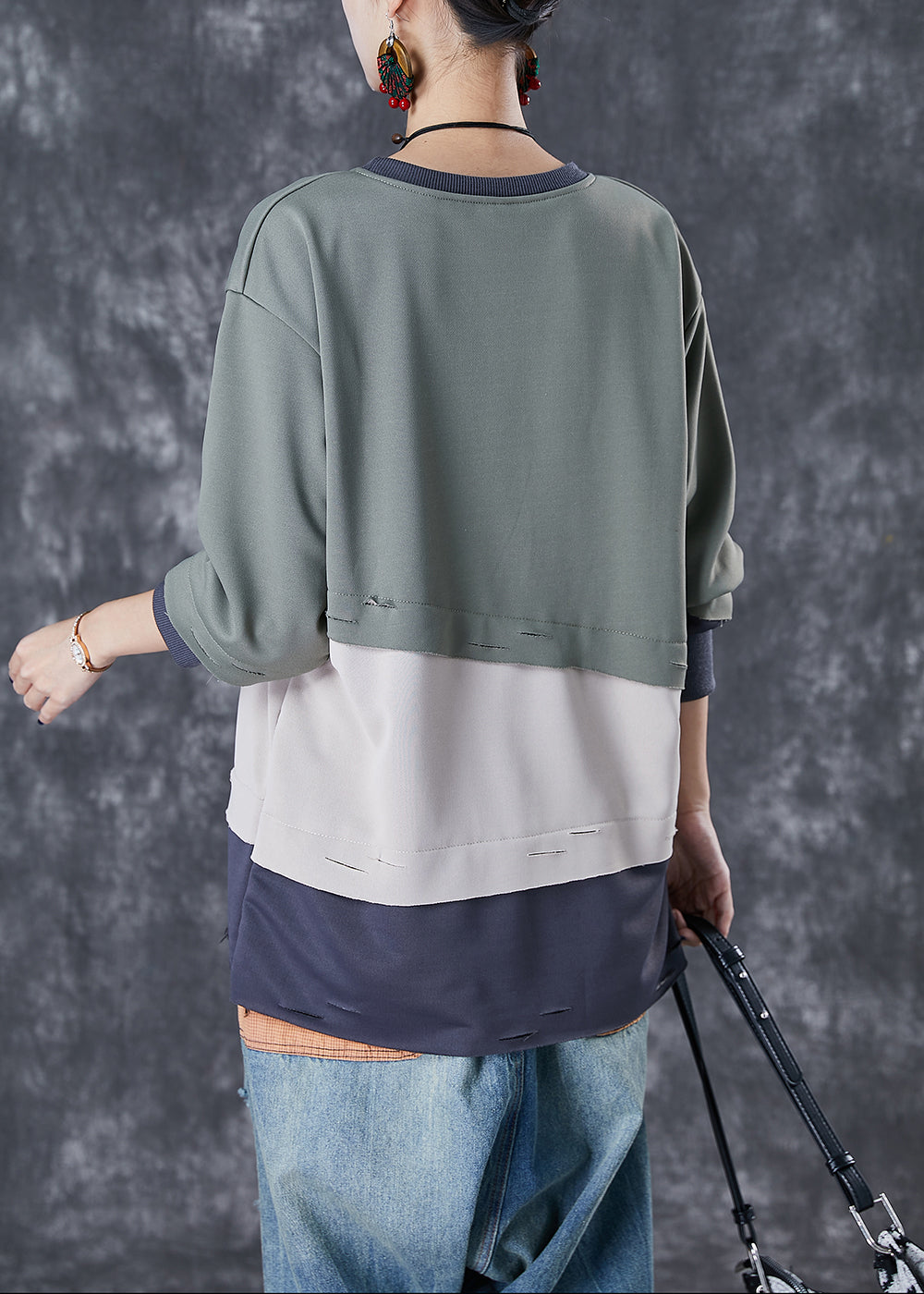 Gracefully Styled Pullover for Any Occasion