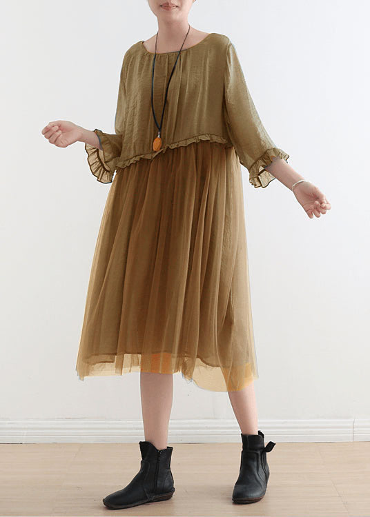 Classic Vintage Dress with a Flattering Fit