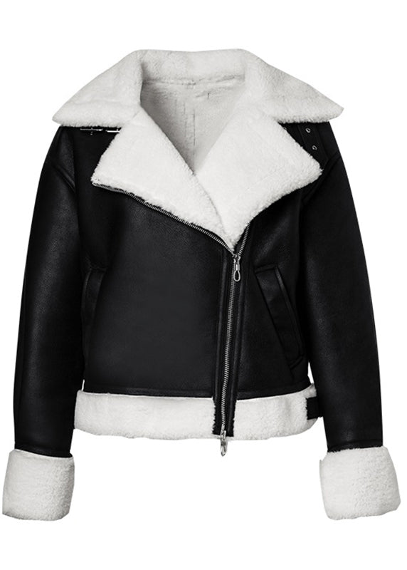 Effortlessly Elegant Coat with a Timeless Design