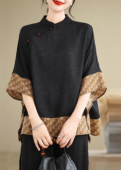 Beautifully Finished Blouse in a Timeless Design