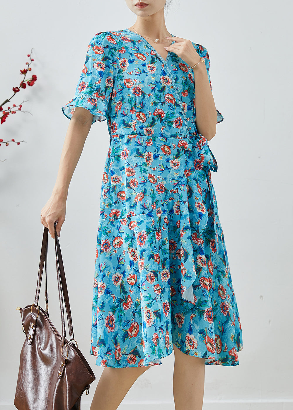 Classic Vintage Dress with a Flattering Fit
