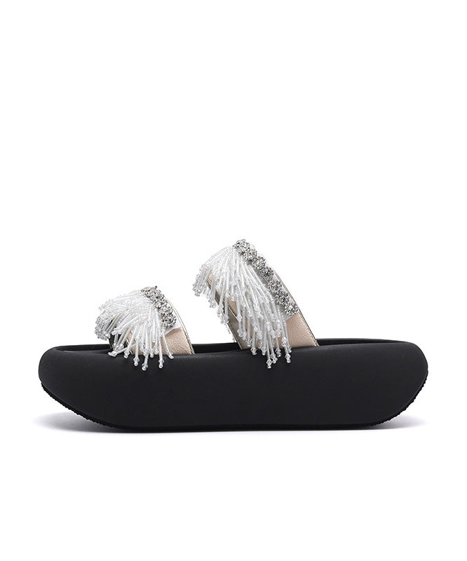 Graceful Orthopedic Sandals for Modern Look