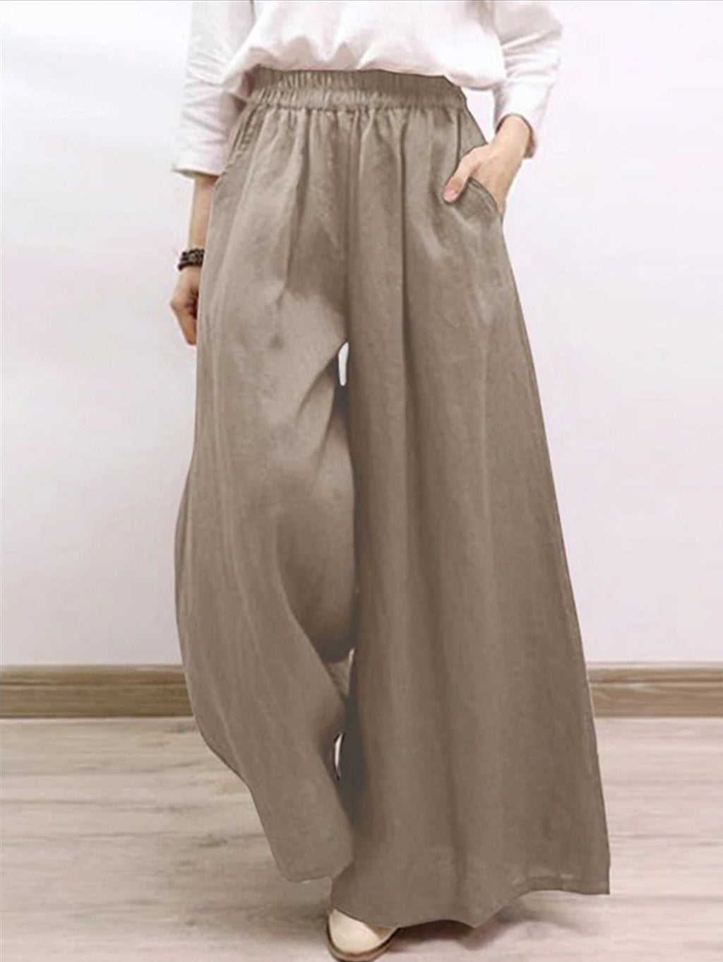 Well Tailored Pants with a Graceful Silhouette