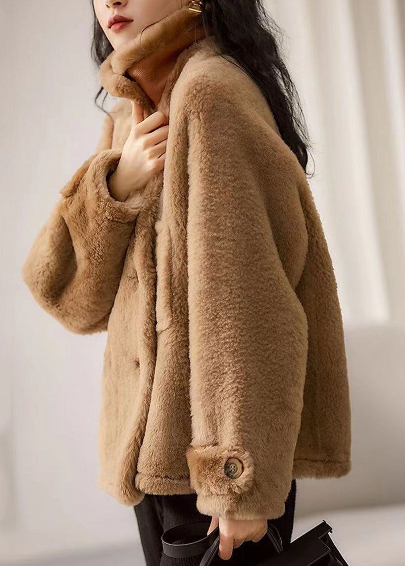 Classic Vintage & Enduringly Stylish Coat