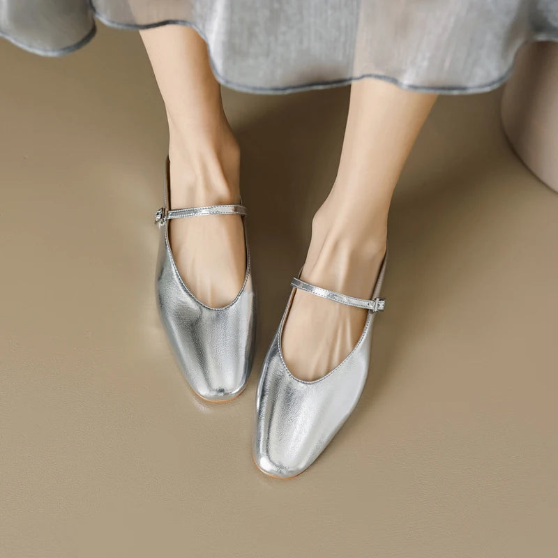 Chic Orthopedic Sandals with Unique Design