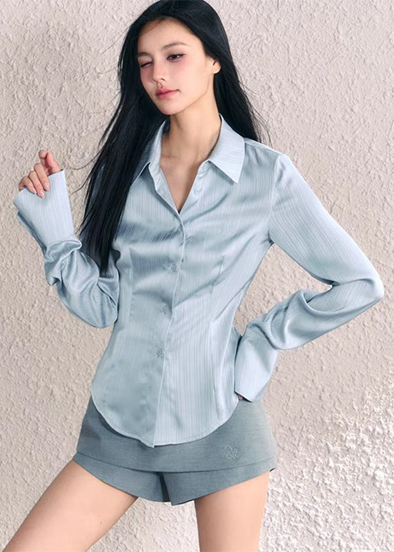 Well Tailored Shirt with a Graceful Silhouette
