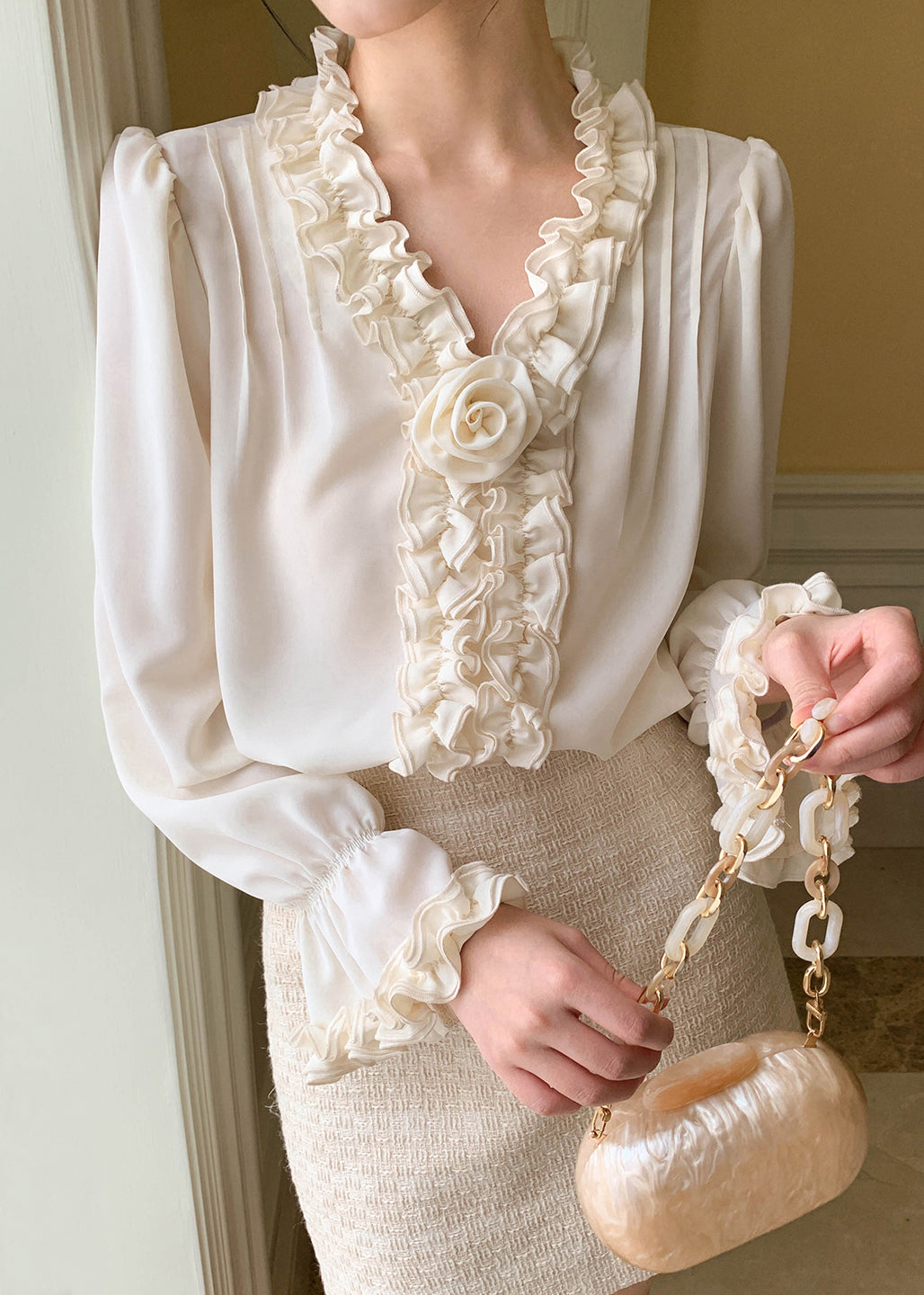 Elegantly Styled Shirt for Everyday Wear