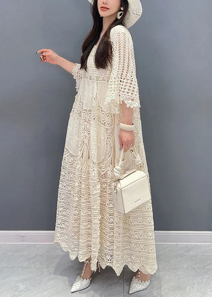 Beautifully Finished Dress in a Timeless Design