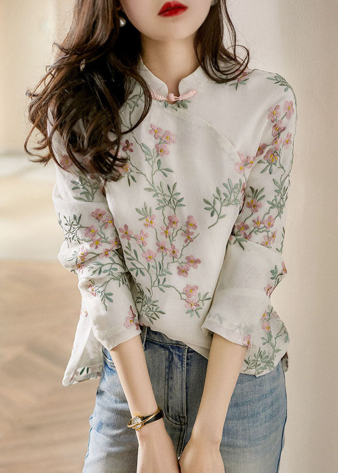 Polished Blouse with an Effortless Classic Look