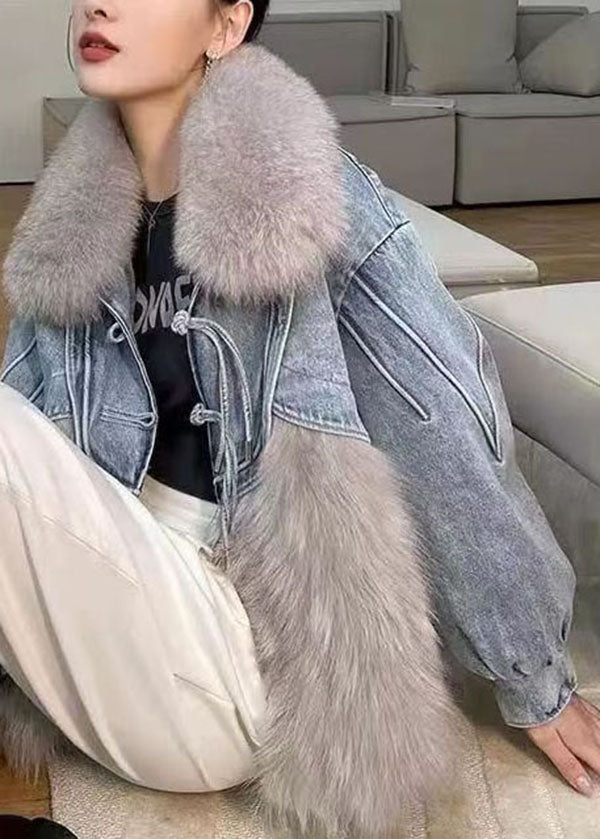 Classic Vintage Coat with a Flattering Fit