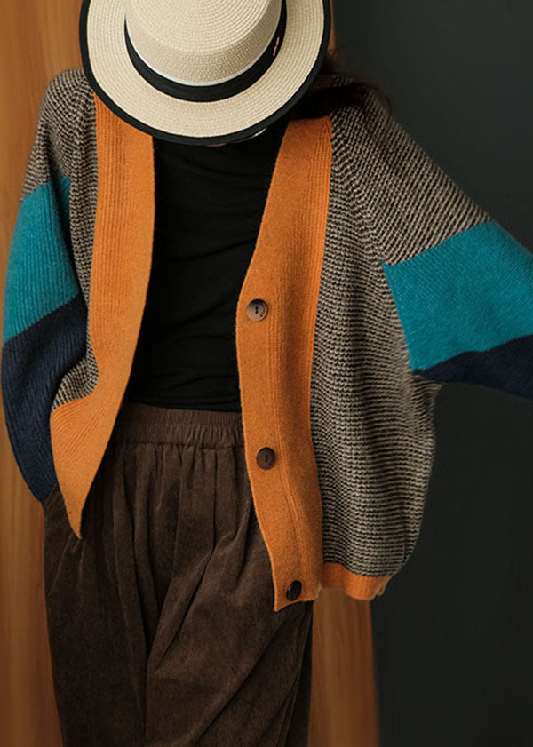 Well Tailored Cardigan with a Graceful Silhouette
