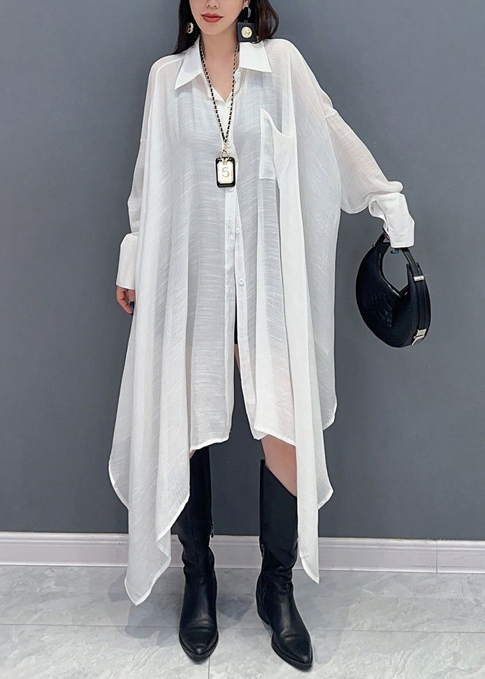 Classic Vintage Blouse with a Flattering Fit