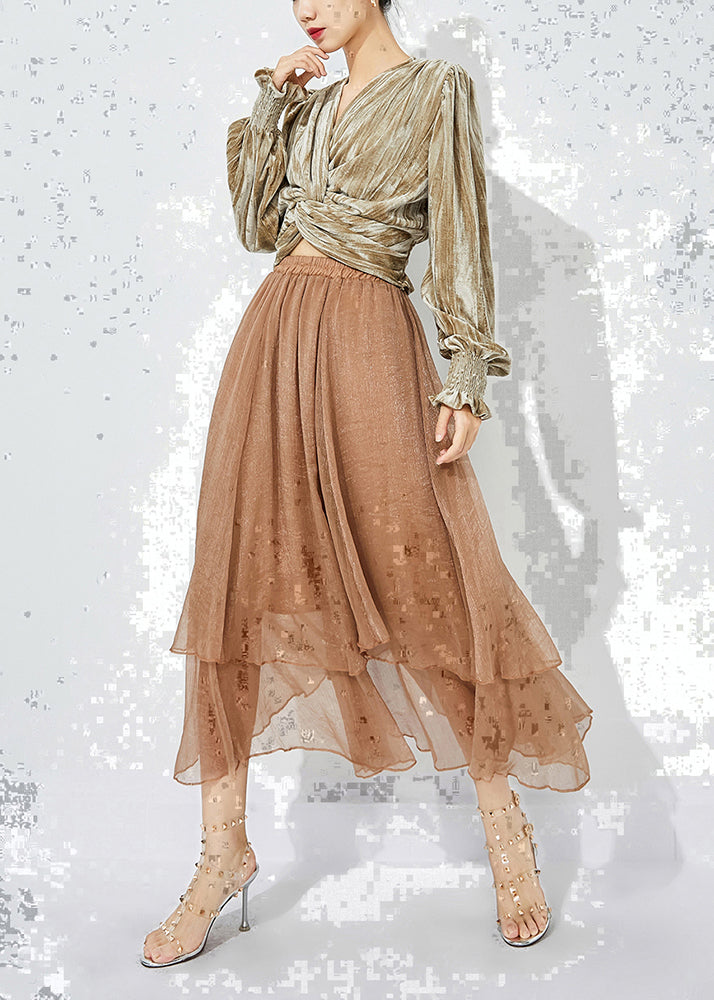 Well Tailored Garment with a Graceful Silhouette