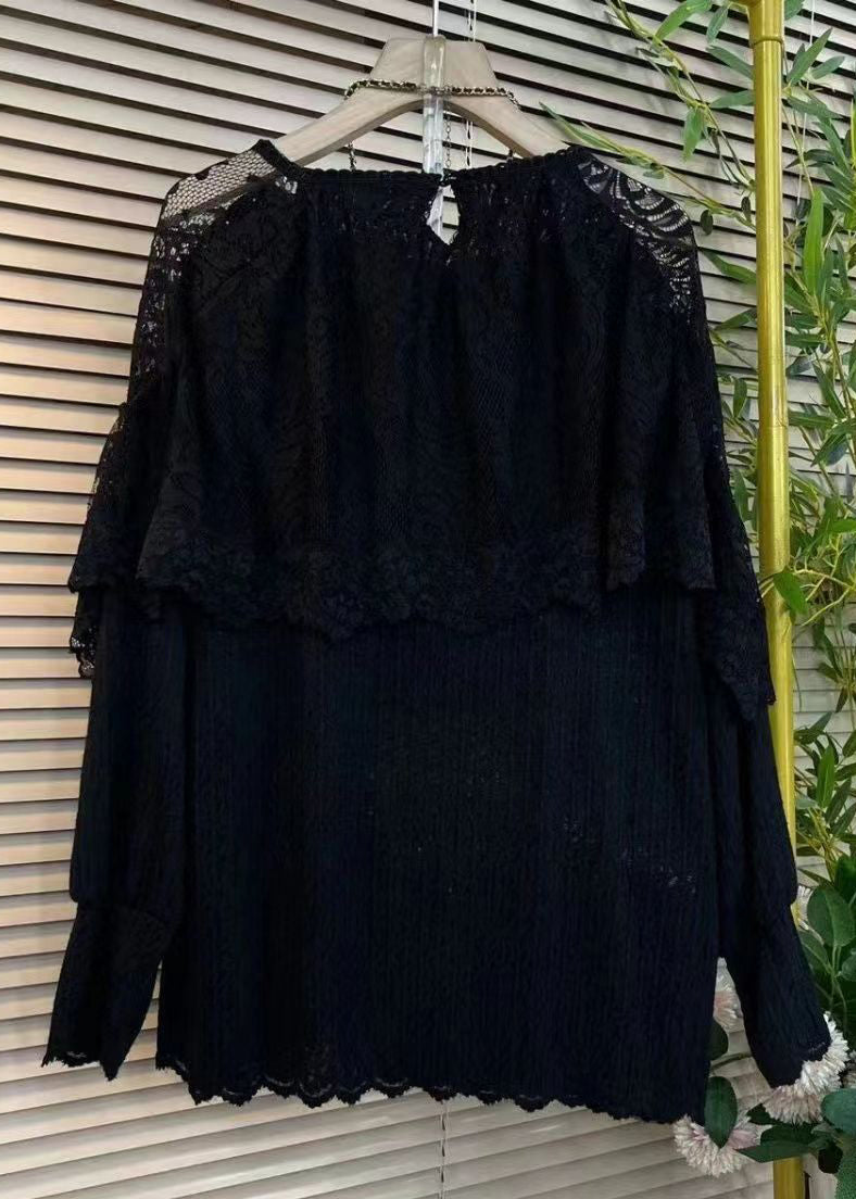 Effortlessly Elegant Top with a Timeless Design