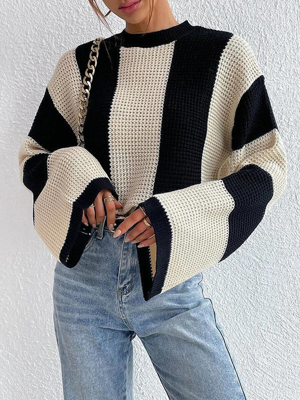 Effortlessly Elegant Sweater with a Timeless Design
