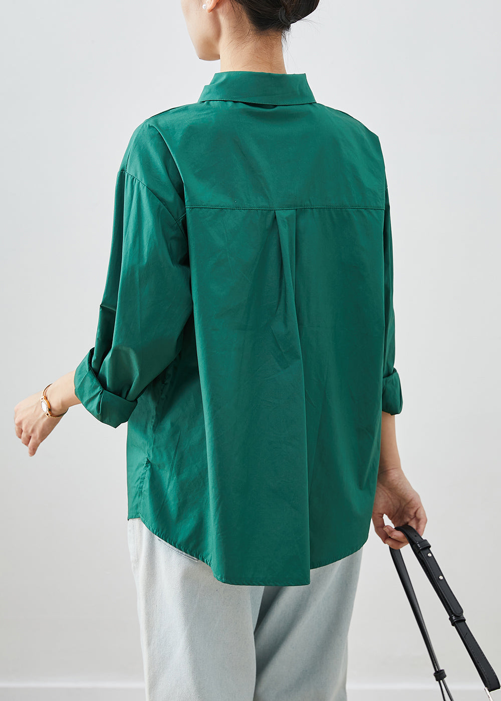 Effortlessly Elegant Shirt with a Timeless Design
