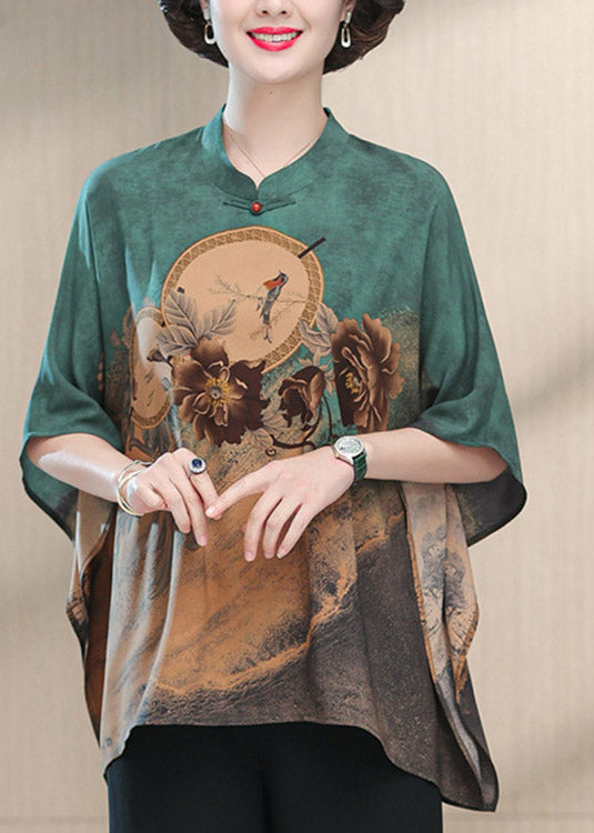 Effortlessly Elegant Top with a Timeless Design