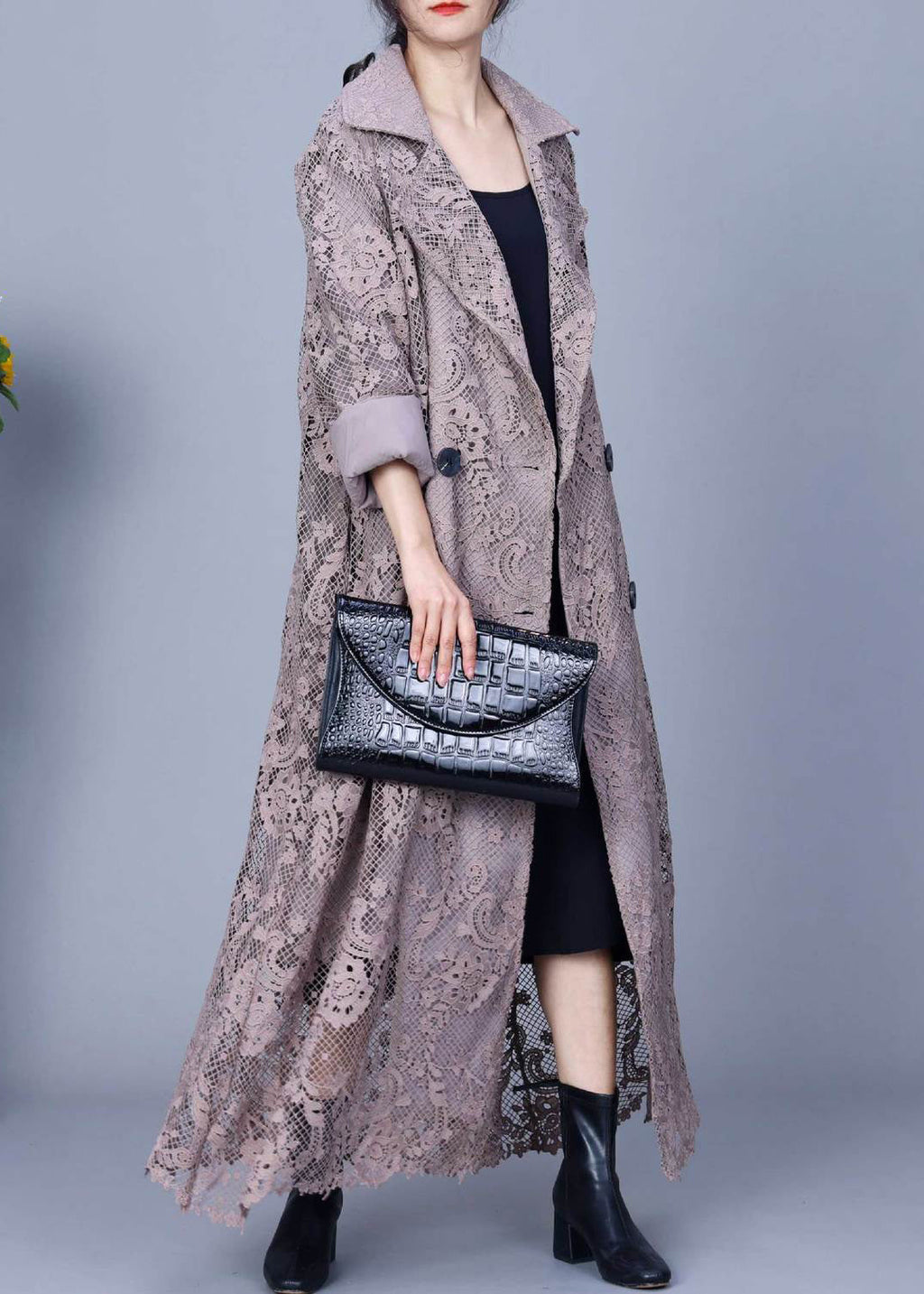 Effortlessly Elegant Coat with a Timeless Design