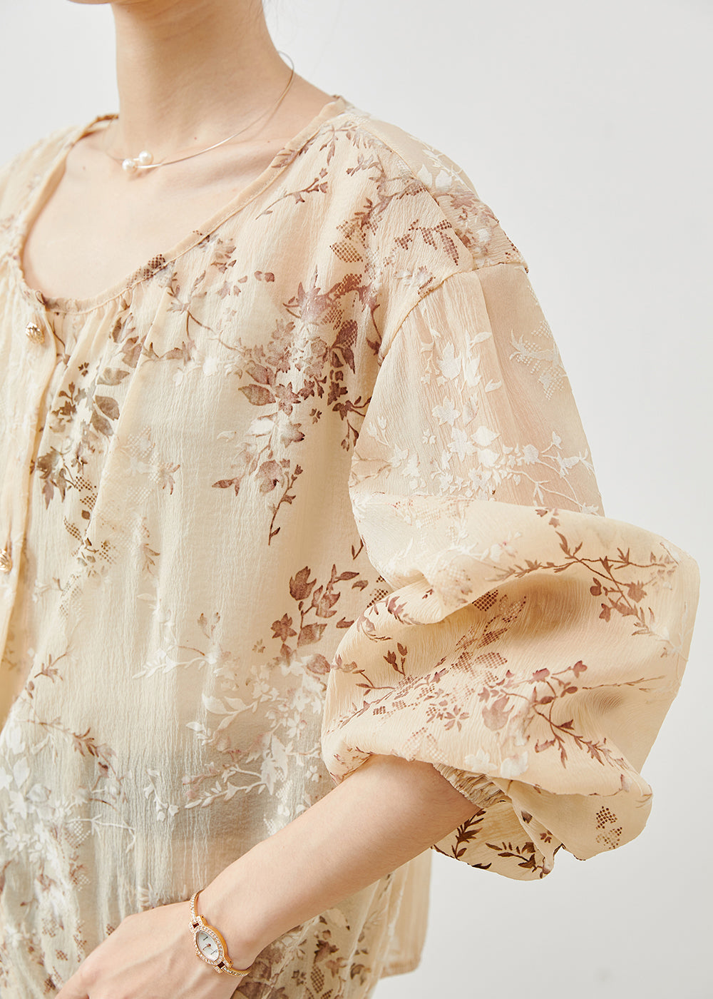 Polished Top with an Effortless Classic Look