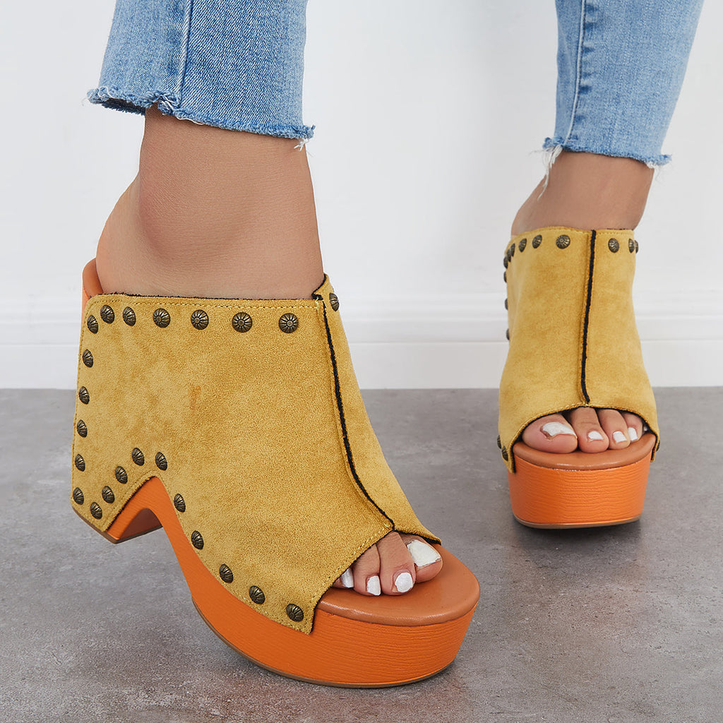 Chic Orthopedic Sandals with Unique Design