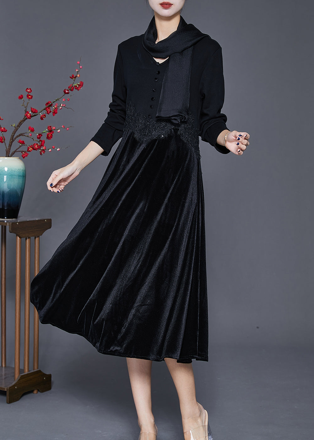 Classic Vintage Dress with a Flattering Fit