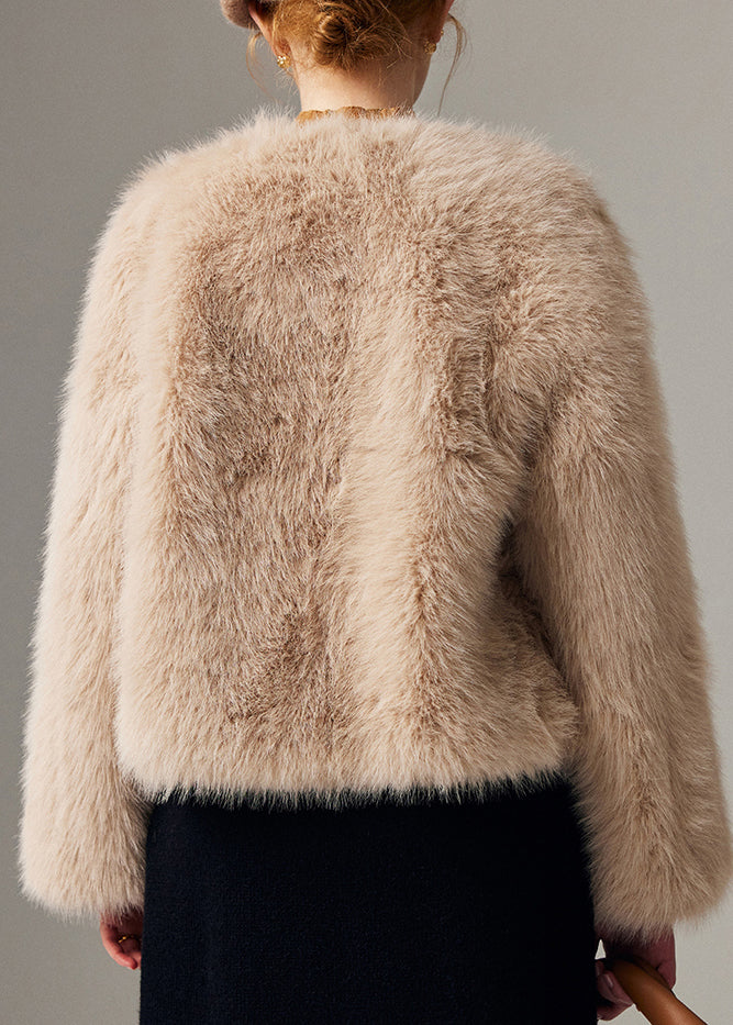 Polished Coat with an Effortless Classic Look