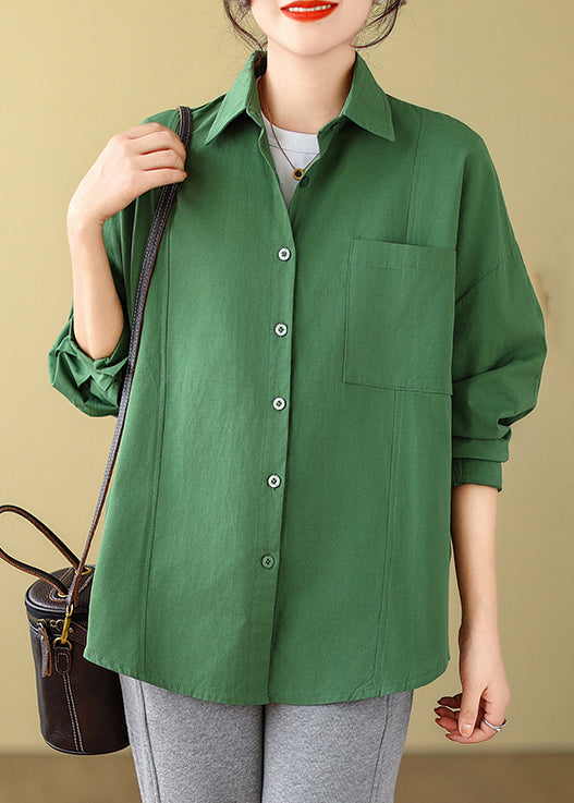 Classic Vintage Shirt with a Flattering Fit