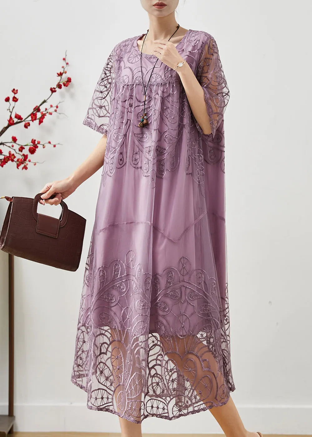 Effortlessly Elegant Dress with a Timeless Design