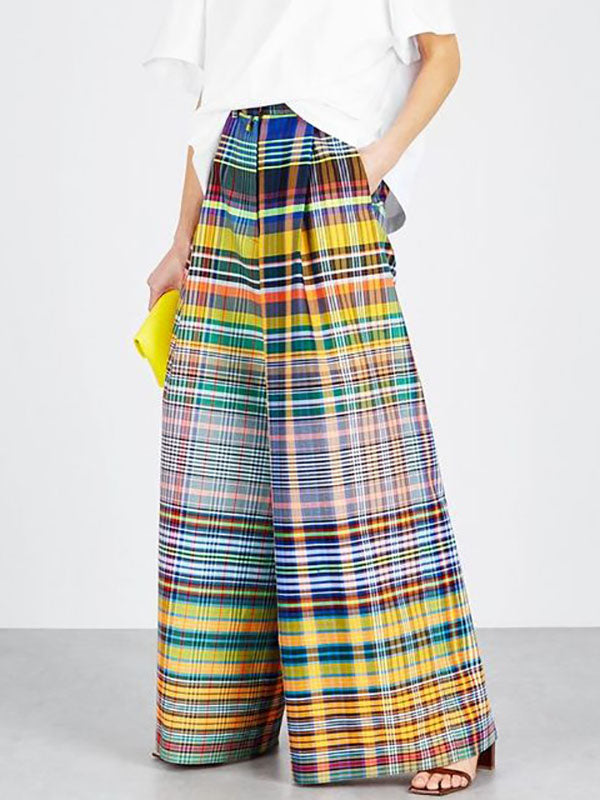 A Vintage Style Pants with Delicate Timeless Details